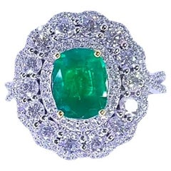 AIG Certified 2.60 Ct Zambian Emerald 2.50 Ct Diamonds 18K Gold Ring