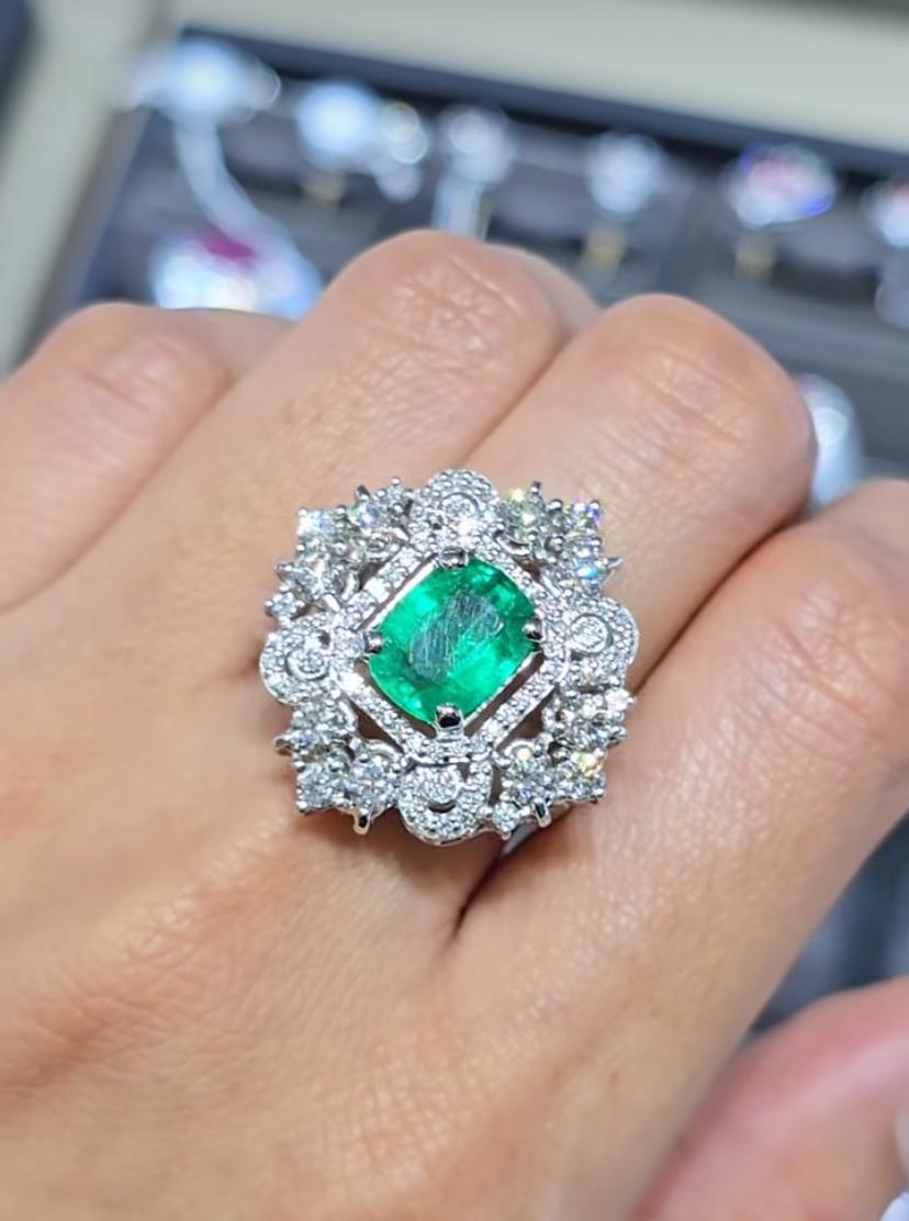 Women's AIG Certified  2.65 Ct Zambian Emerald 2.40 Ct Diamonds 18K Gold Ring For Sale