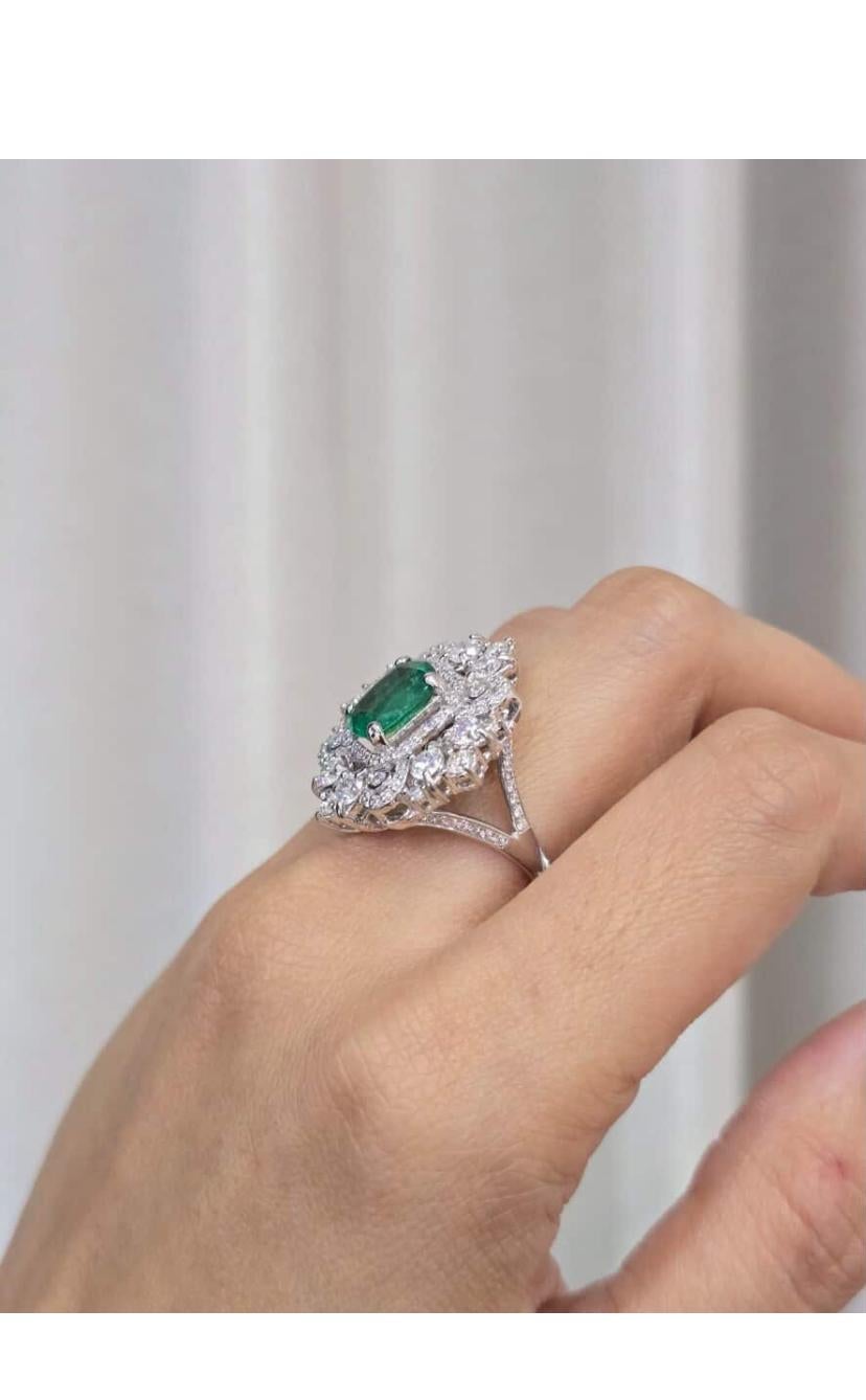 AIG Certified  2.65 Ct Zambian Emerald 2.40 Ct Diamonds 18K Gold Ring For Sale 3