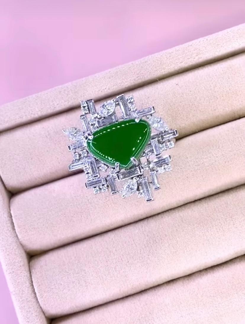 Women's AIG Certified 2.70 Carat Natural Jade 2.20 Ct Diamonds 18K Gold Ring For Sale