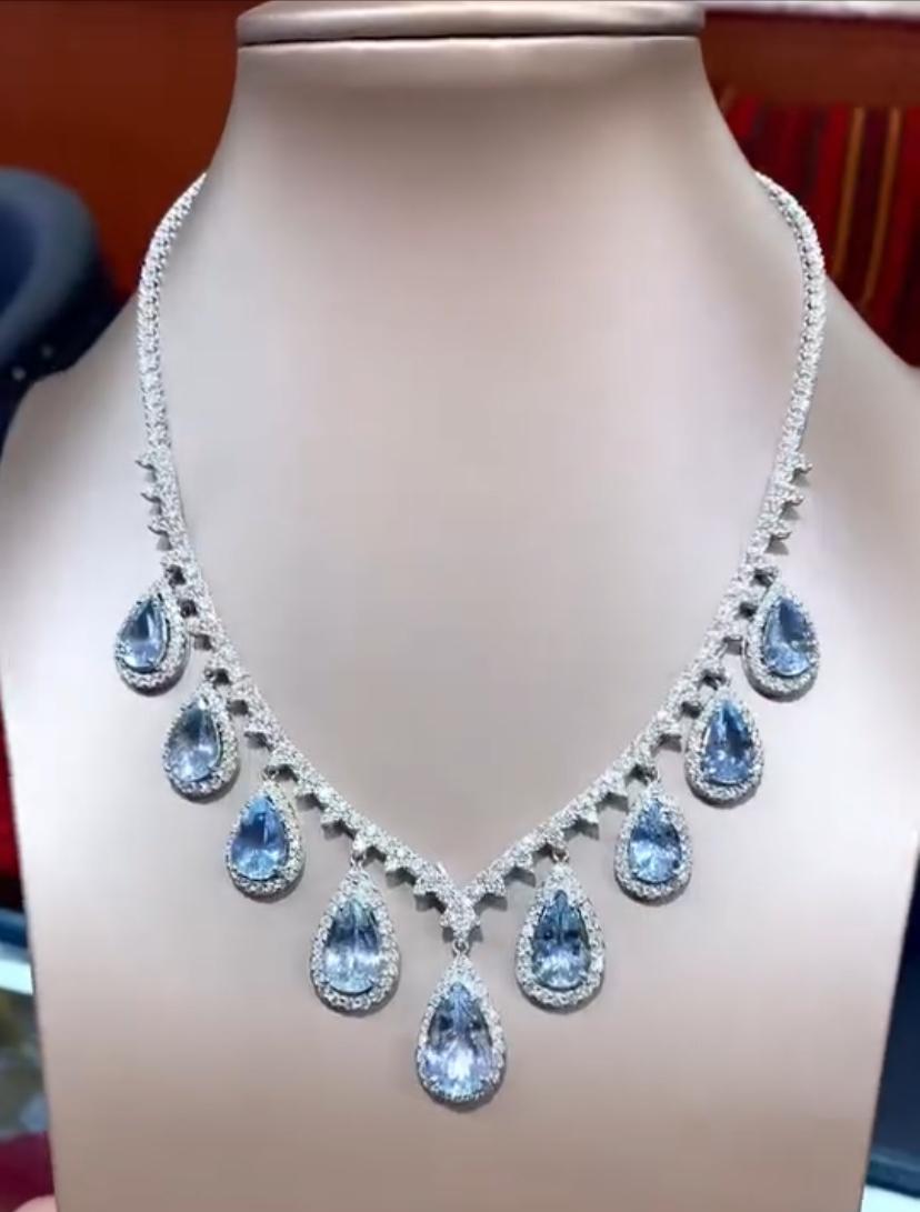 Women's or Men's AIG Certified 27.00 Carat Aquamarine 15.00 Carat Diamonds 18K Gold Necklace For Sale