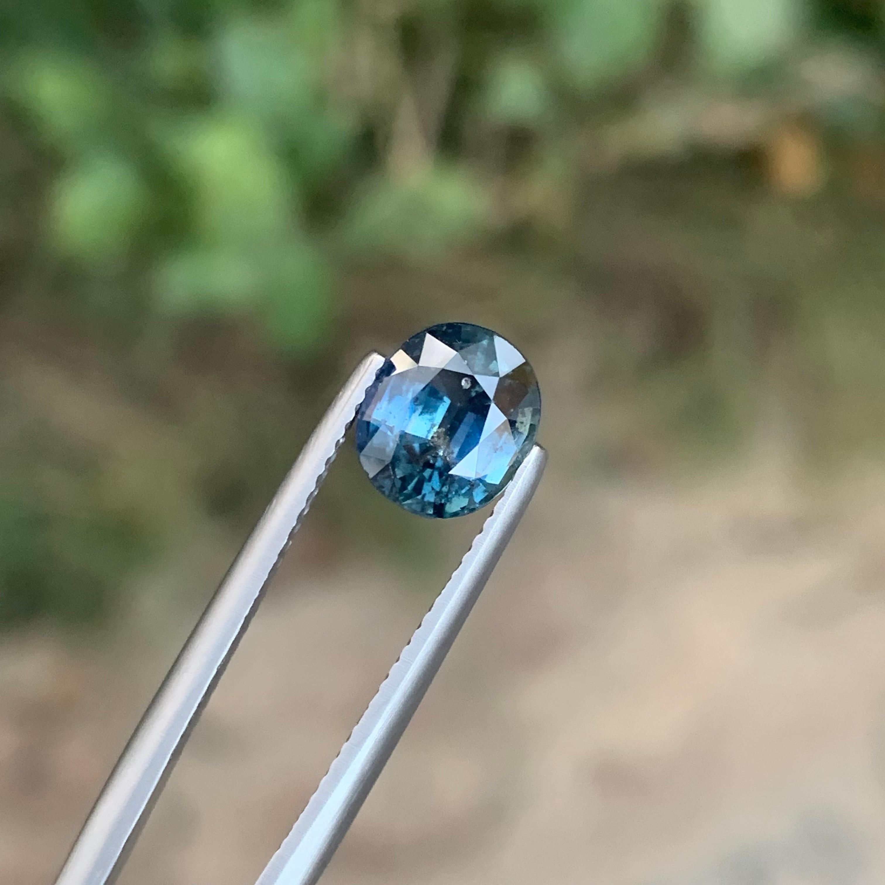 AIG Certified 2.73 Carat Natural Loose Sapphire Oval Shape Gemstone (pierre précieuse de forme ovale) en vente 4