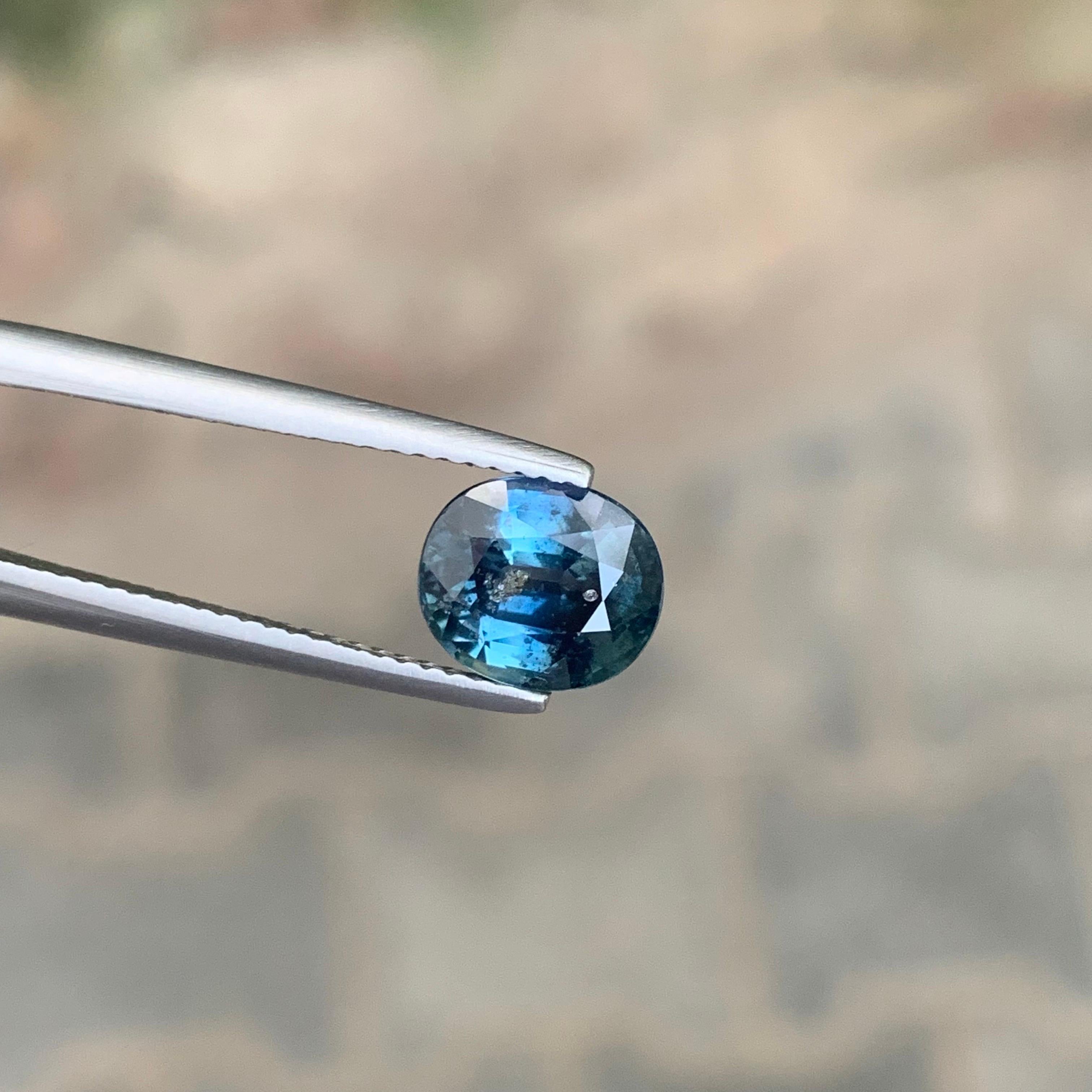 Arts and Crafts AIG Certified 2.73 Carat Natural Loose Sapphire Oval Shape Gemstone (pierre précieuse de forme ovale) en vente