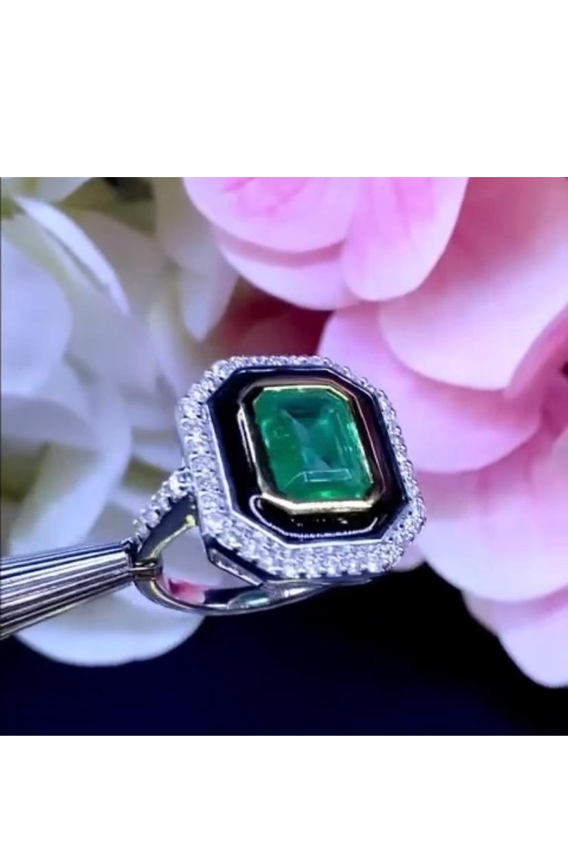 AIG Certified 2.75 Zambian Emerald  Diamonds 18K Gold Ring  In New Condition For Sale In Massafra, IT