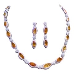 AIG Certified 28.47 Ct Orange Sapphires 4.43 Ct Diamonds 18K Gold Parure