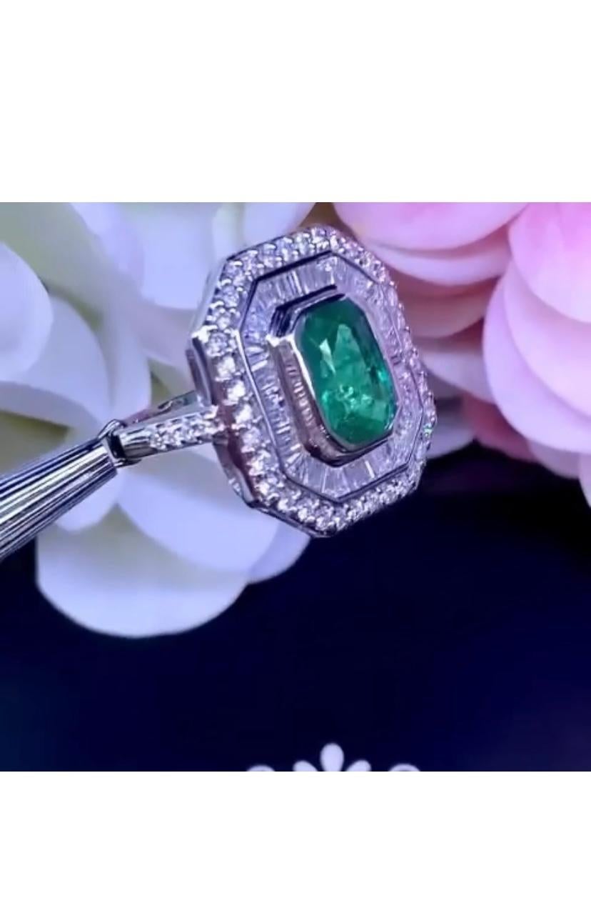 Mixed Cut AIG Certified 2.87 Ct Zambian Emerald  1.42 Ct Diamonds 18K Gold  Ring For Sale