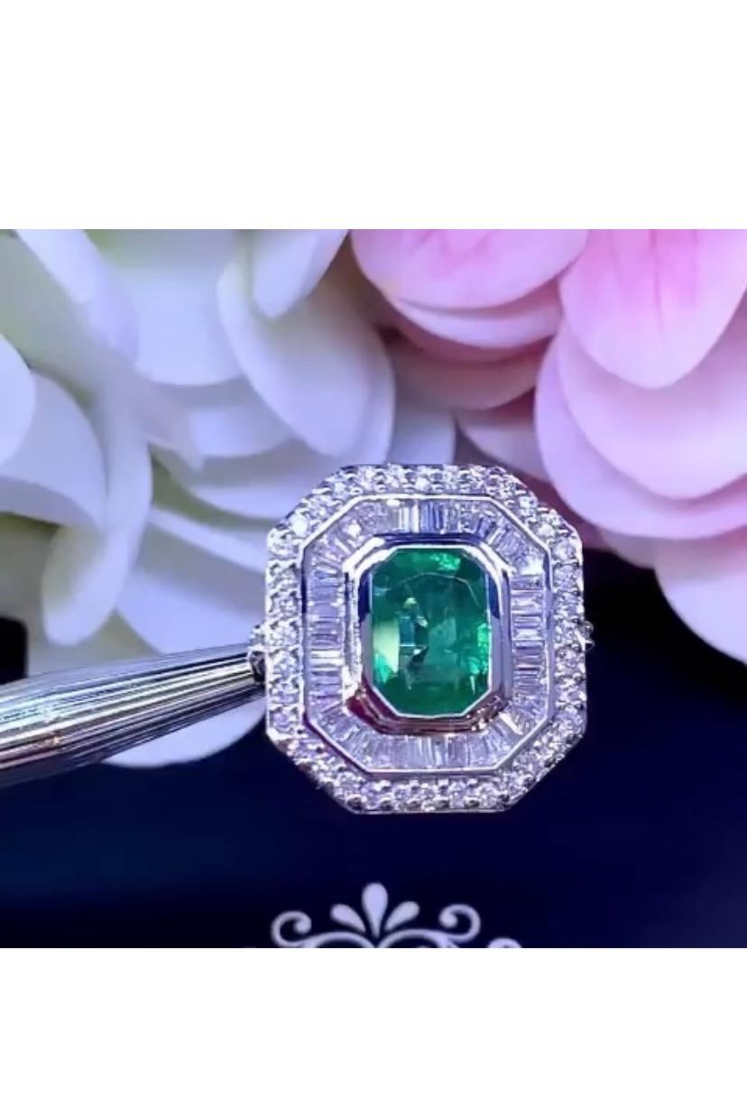 Women's or Men's AIG Certified 2.87 Ct Zambian Emerald  1.42 Ct Diamonds 18K Gold  Ring For Sale