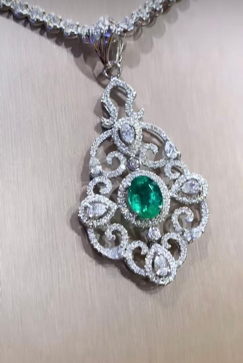 Women's AIG Certified 2.90 Ct Zambian Emerald 2.90 Ct Diamonds 18K Gold Pendant For Sale