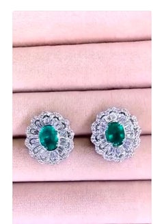 AIG Certified 2.90 Ct Zambian Emeralds 1.90 Ct Diamonds 18k Gold Earrings