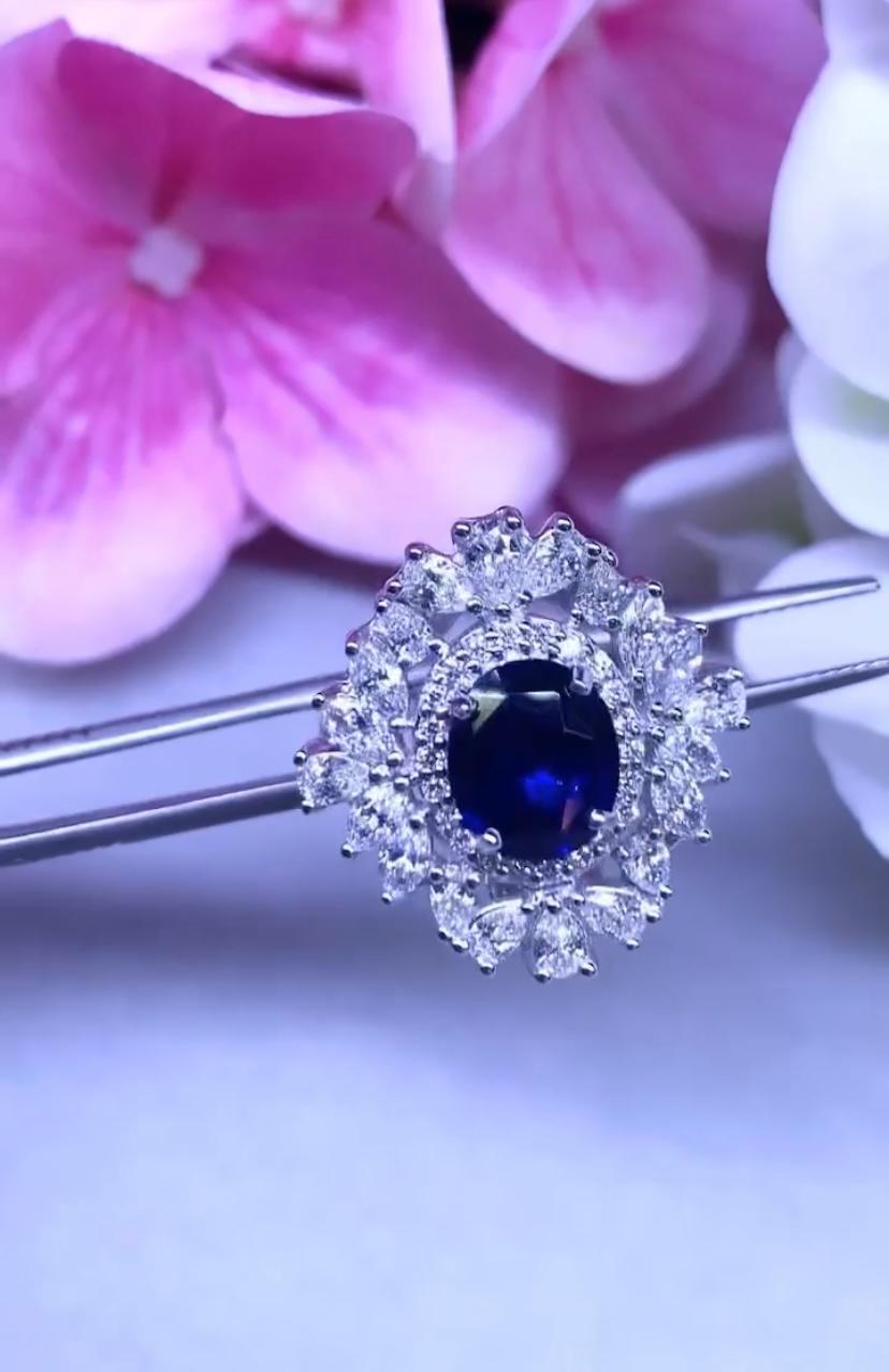 Women's AIG certified 3.00 Carats Royal Blue Ceylon Sapphire 2.30 Ct Diamonds Ring For Sale