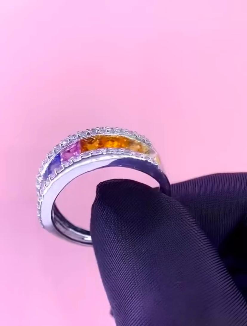 18 Karat Goldring mit AIG-zertifiziertem 3,00 Karat Ceylon-Saphiren und Diamanten (Gemischter Schliff) im Angebot