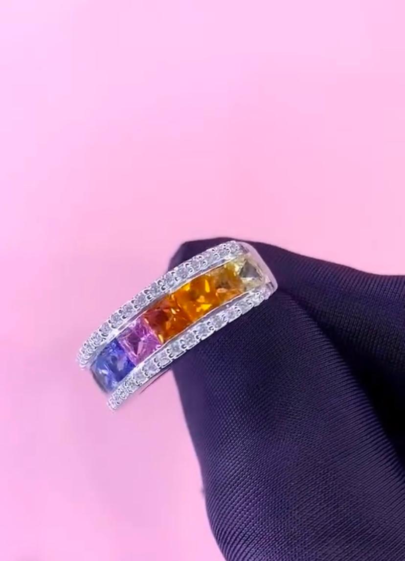 18 Karat Goldring mit AIG-zertifiziertem 3,00 Karat Ceylon-Saphiren und Diamanten im Angebot 1