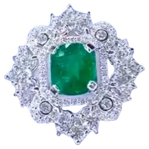 AIG Certified 3.00 Ct Zambian Emerald 2.40 Ct Diamonds 18K Gold Ring