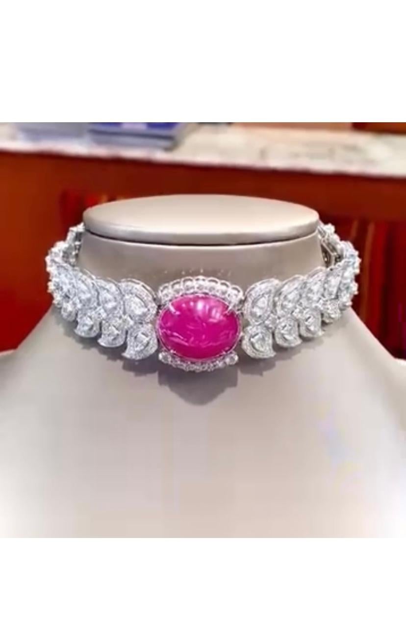 Rubino di Birmania certificato AIG da 30,00 carati e 11,00 carati di diamanti, girocollo/bracciale in oro 18 carati In condizioni Nuovo in vendita a Massafra, IT