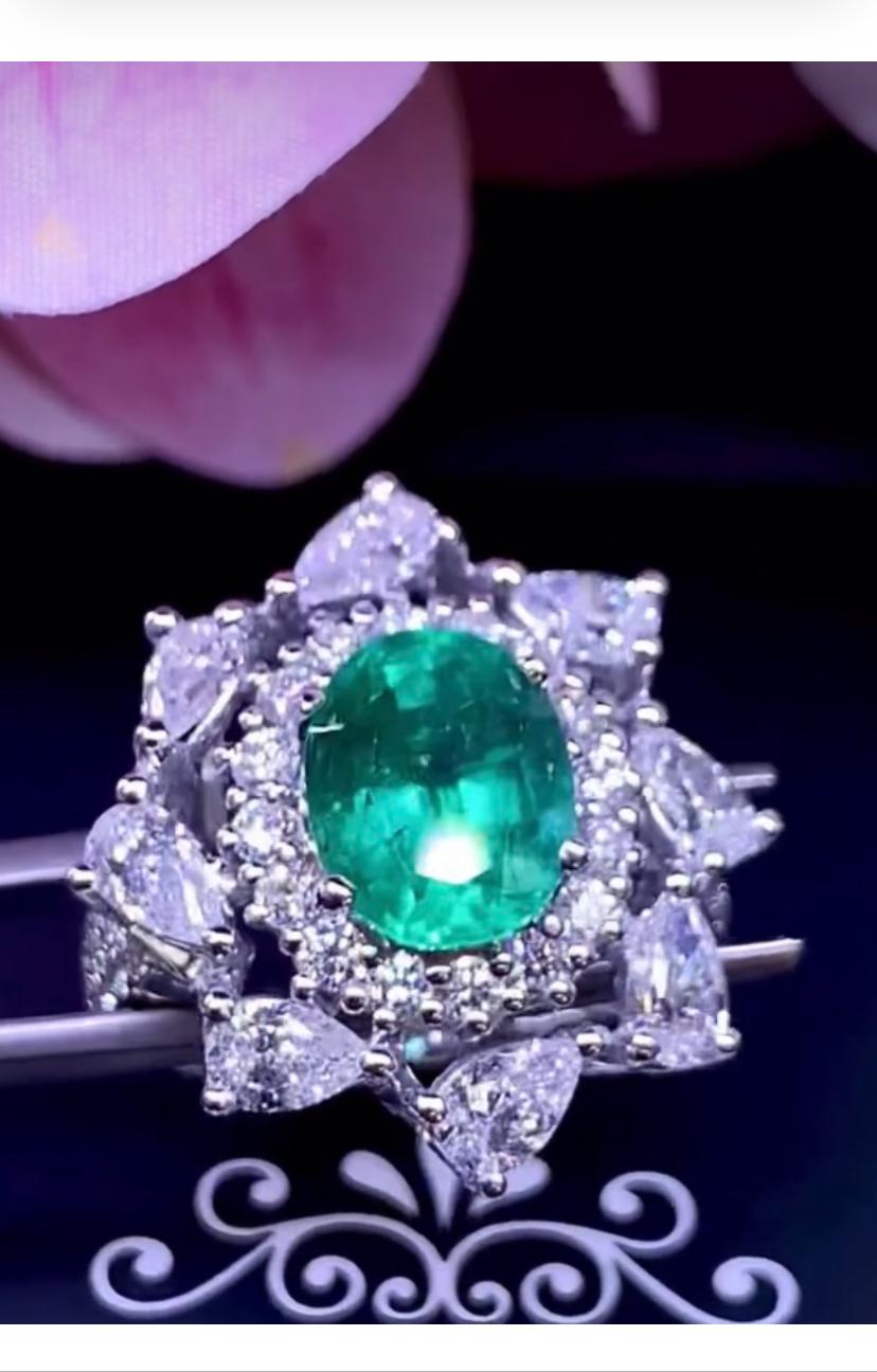 AIG Certified 3.10 Carats Zambia Emerald  2.80 Ct Diamonds 18K Gold Ring In New Condition For Sale In Massafra, IT