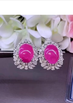 AIG Certified 31.00 Ct Burma Rubies 9.40 Ct Diamonds 18K Gold Earrings