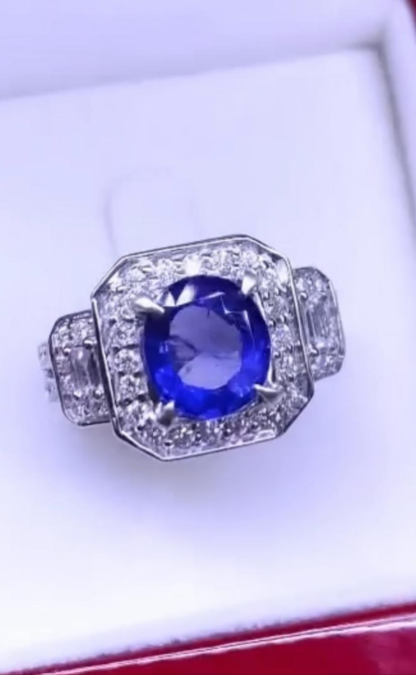 Oval Cut AIG Certified 3.20 Carats Natural Ceylon Sapphire 1.30 Ct Diamonds 18K Gold Ring For Sale