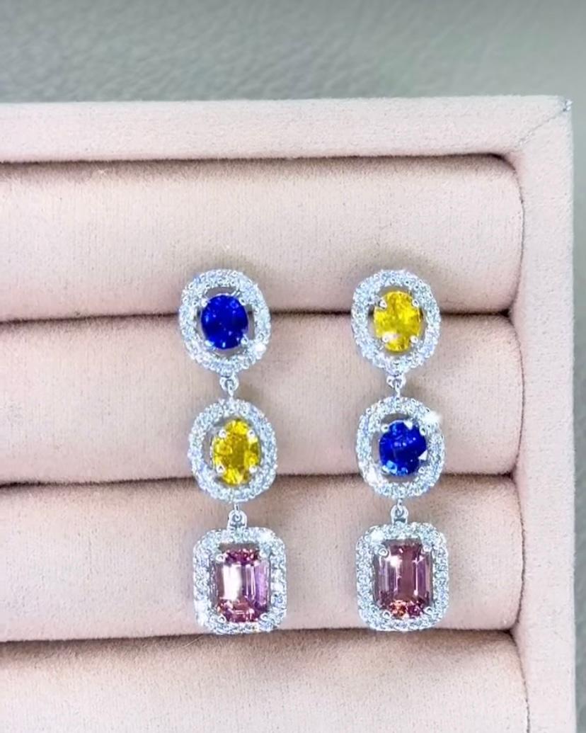 Donna Certificato AIG 3.20 Ct  Zaffiri  Orecchini con tormalina e diamanti da 2,00 carati in oro 18K in vendita