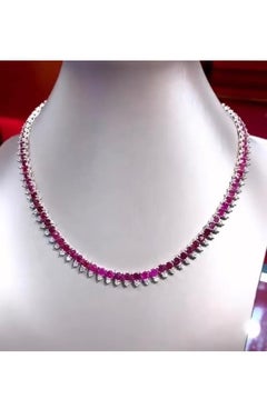AIG Certified 33.00 Carats Burmese  Rubies  4.50 Ct Diamonds 18K Gold Necklace