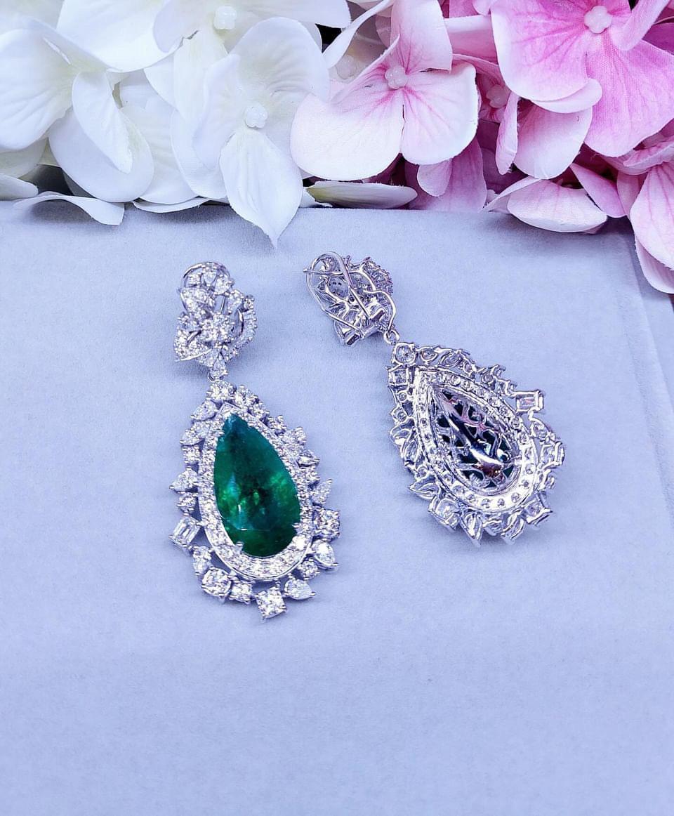 AIG Certified 33.70 Carats Zambia Emeralds   14.12 Ct Diamonds 18K Gold Earrings For Sale 4