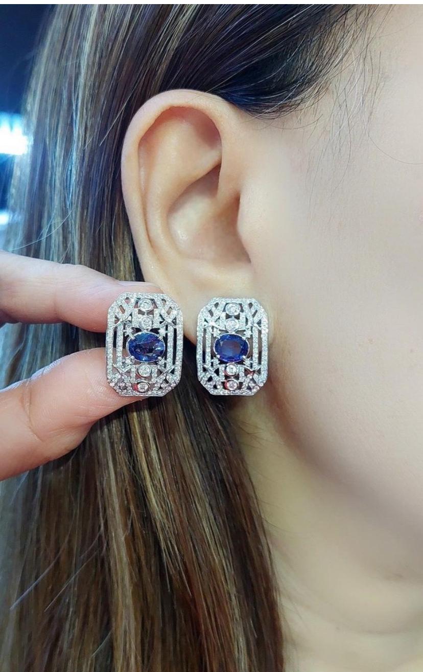 AIG Certified 3.40 Ct Ceylon Sapphires 1.50 Ct Diamonds 18K Gold Earrings For Sale 6