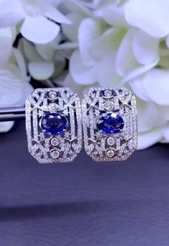 Boucles d'oreilles en or 18 carats certifiées AIG 3,40 ct saphirs de Ceylan 1,50 ct diamants