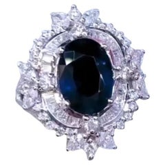 AIG Certified 3.46 Carat Royal Blue Sapphire 1.59 Ct Diamonds 18k Gold Ring 