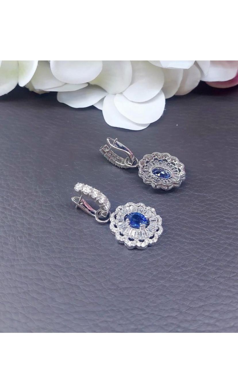 AIG Certified 3.48 Ct Ceylon Sapphires 3.00 Ct Diamonds 18K Gold Earrings In New Condition For Sale In Massafra, IT
