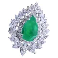 AIG Certified 3.49 Ct Diamonds 2.80 Ct Colombian Emerald 18K Gold Ring