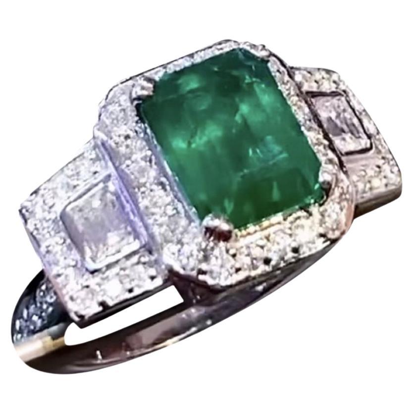 AIG Certified 3.50 Ct Zambia Emerald  Diamonds 18k Gold Cocktail Ring