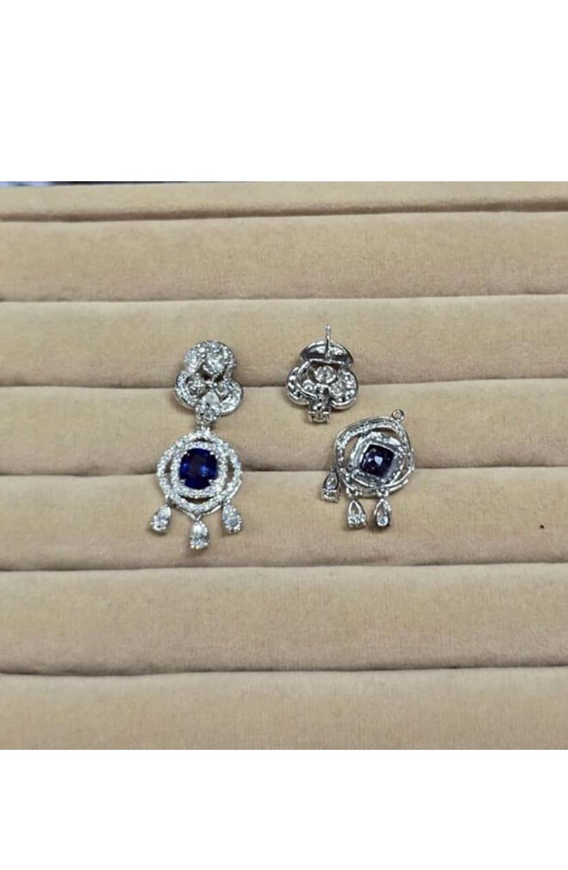 Pendientes de oro de 18 quilates con zafiros de Ceilán certificados AIG de 3,60 quilates y diamantes de 3,50 quilates en Nuevo estado para la venta en Massafra, IT