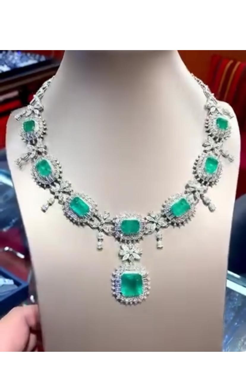 AIG Certified 36.00 Carat Zambian Emerald  23.00 Ct Diamonds 18k Gold Necklace For Sale 4