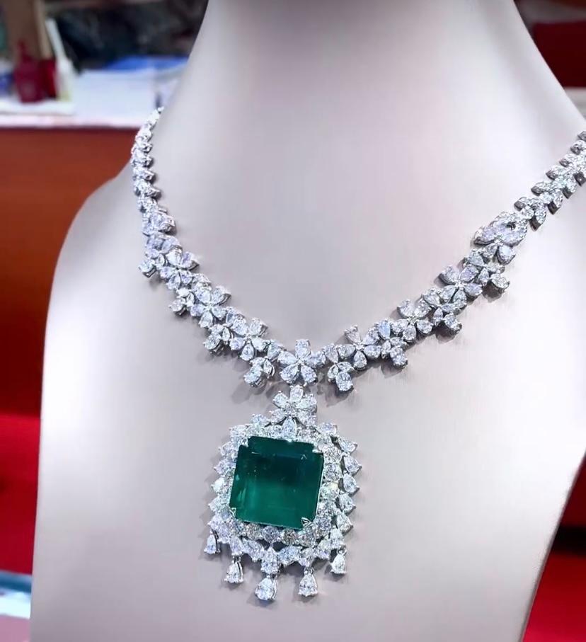 AIG Certified 36.00 Carat Zambian Emerald  23.90 Ct Diamonds Necklace 18K Gold  For Sale 10