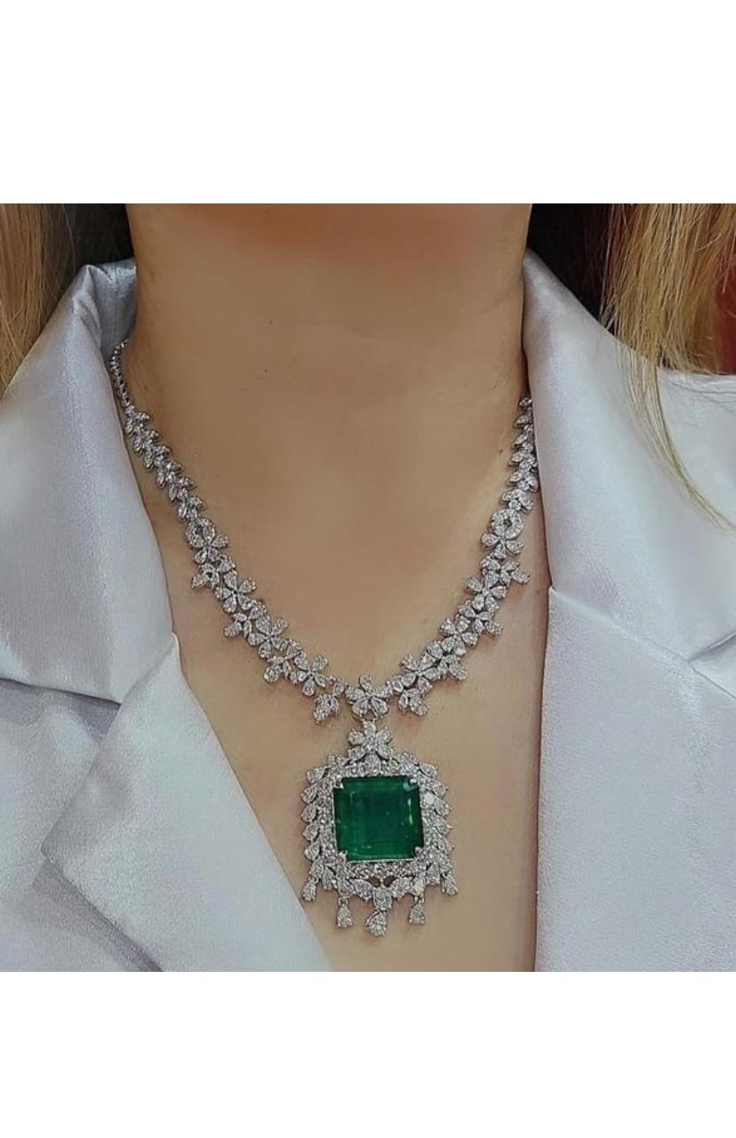 AIG Certified 36.00 Carat Zambian Emerald  23.90 Ct Diamonds Necklace 18K Gold  For Sale 13