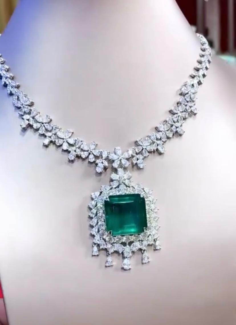 AIG Certified 36.00 Carat Zambian Emerald  23.90 Ct Diamonds Necklace 18K Gold  For Sale 1