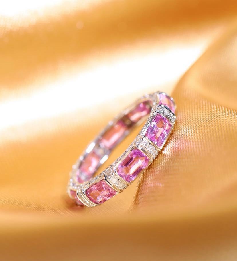 AIG zertifiziert 3,70 Pink Ceylon Saphire Diamanten 18K Gold Ring im Angebot 2