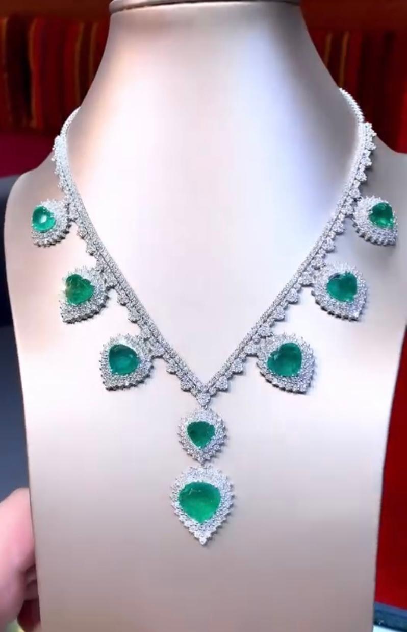 A true piece of art. The romantic design, meticulous craftsmanship , and flawless finishing combine to create a stunning piece that is not only beautiful but also a work of art. Every detail has been carefully considered , making it a masterpiece of