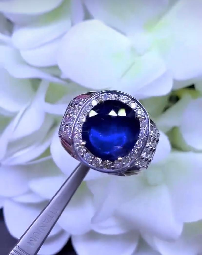 Oval Cut AIG Certified 3.80 Carats Siam Sapphire 1.90 Ct Diamonds 18K Gold Ring  For Sale