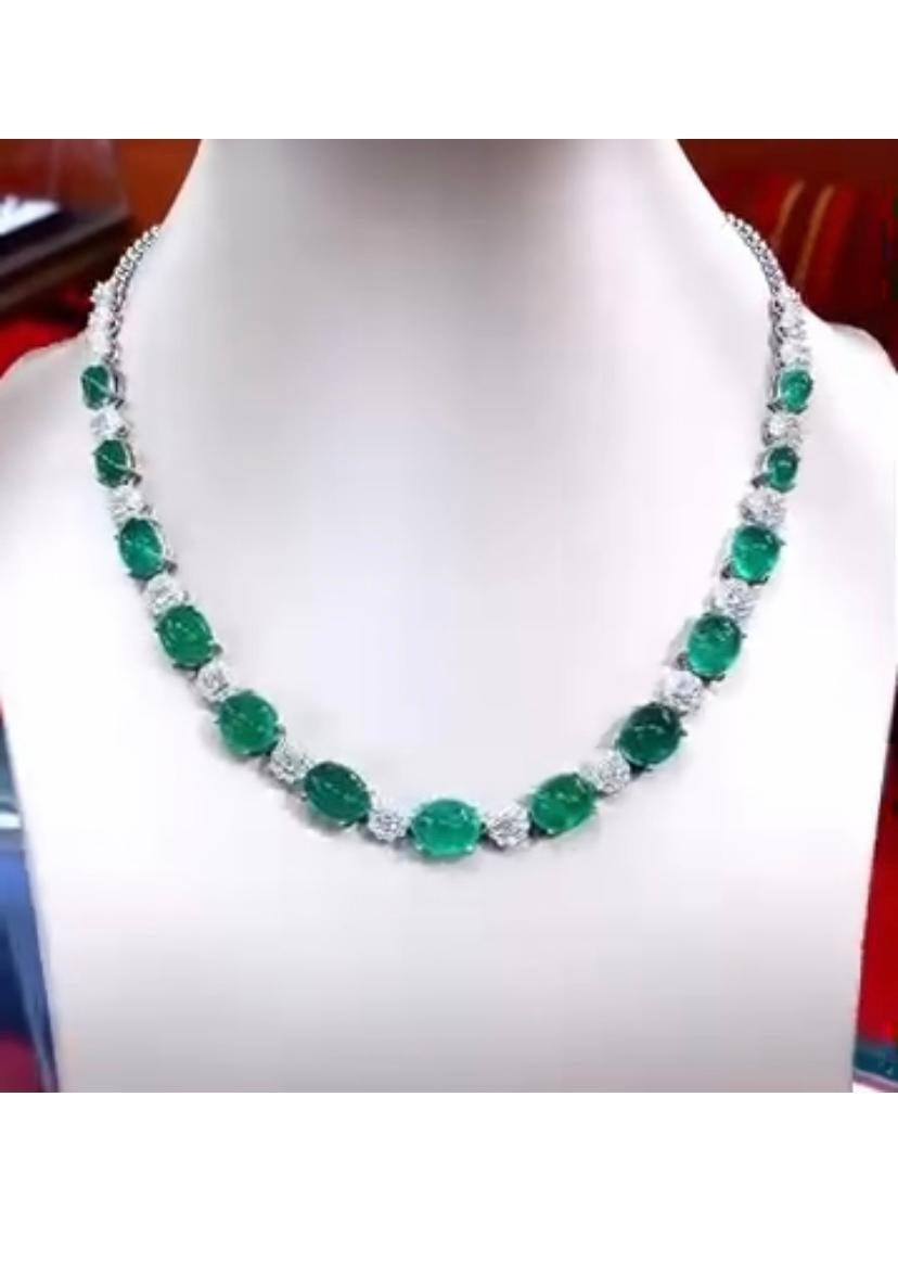 Women's or Men's AIG Certified 38.00 Carats Zambian Emeralds  4.80 Ct Diamonds 18k Gold Necklace For Sale