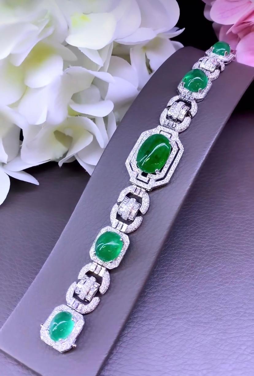 AIG Certified 38.00 Carats Zambian Emeralds  5.40 Ct Diamonds Choker/Bracelet In New Condition For Sale In Massafra, IT