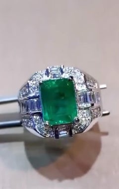 AIG Certified 3.89 Carat Zambian Emerald  1.28 Ct Diamonds 18K Gold  Ring