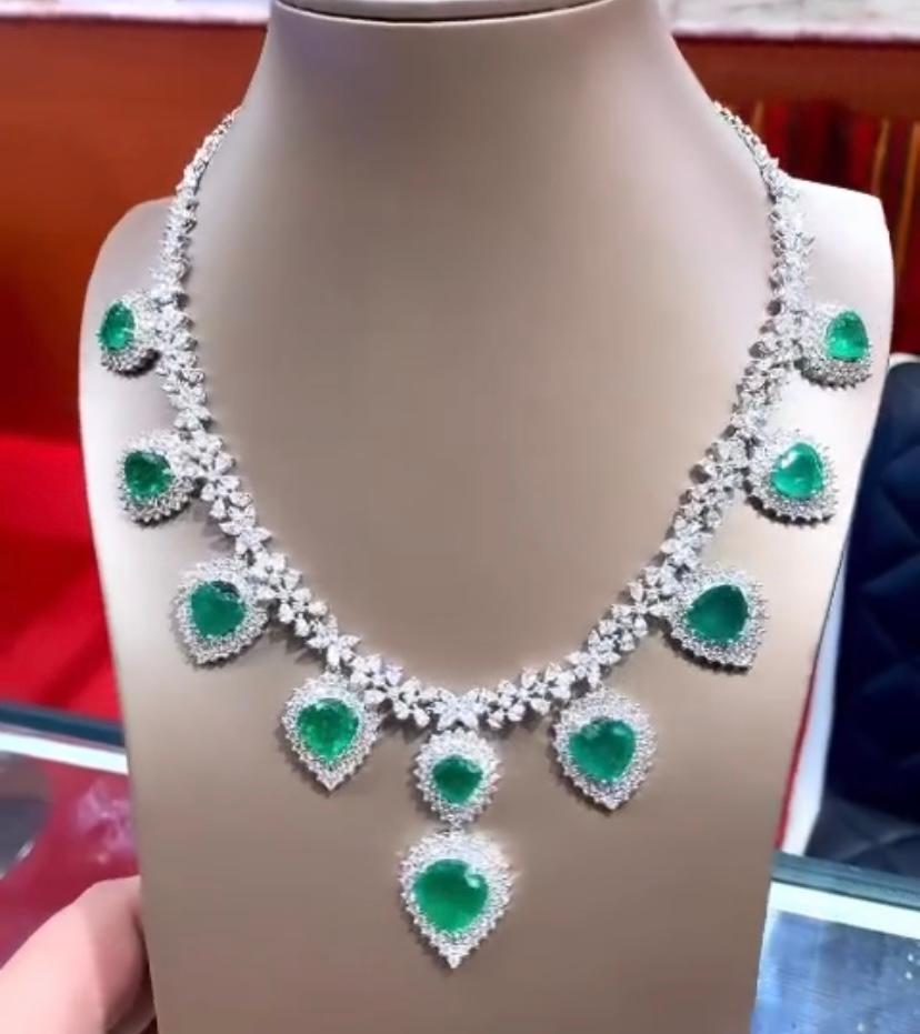 AIG Certified 38.90 Carats Zambian Emeralds  25.00 Ct Diamonds 18k Gold Necklace For Sale 1