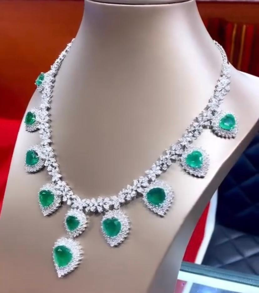 AIG Certified 38.90 Carats Zambian Emeralds  25.00 Ct Diamonds 18k Gold Necklace For Sale 2