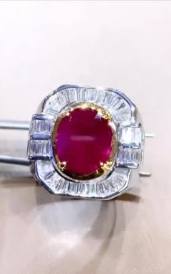AIG Certified 3.90 Carats Burma Ruby  1.70 Ct Diamonds 18K Gold Ring