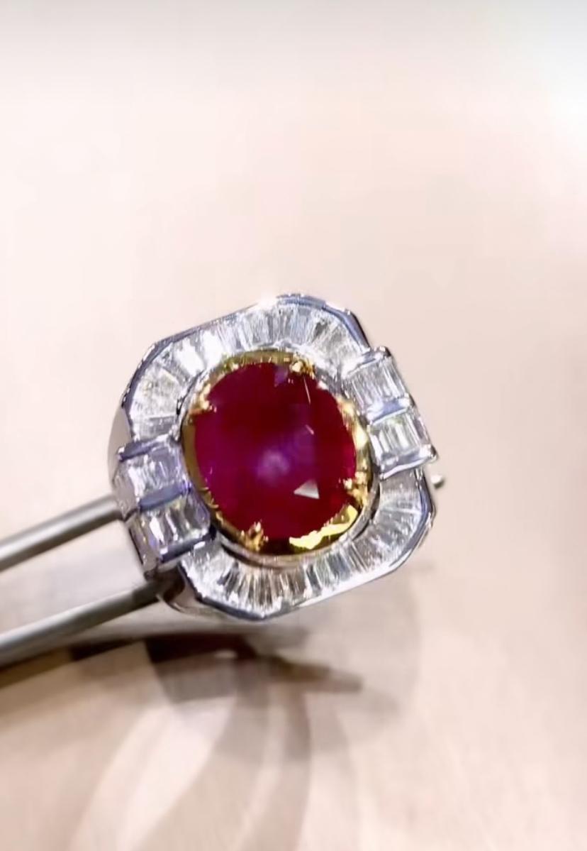 AIG Certified 3.90 Carats Burma Ruby  1.70 Ct Diamonds 18K Gold Ring  In New Condition For Sale In Massafra, IT