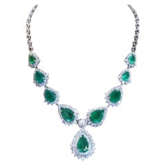 AIG Certified 39.00 Carats Zambian Emeralds 12.00 Ct Diamonds 18k Gold Necklace