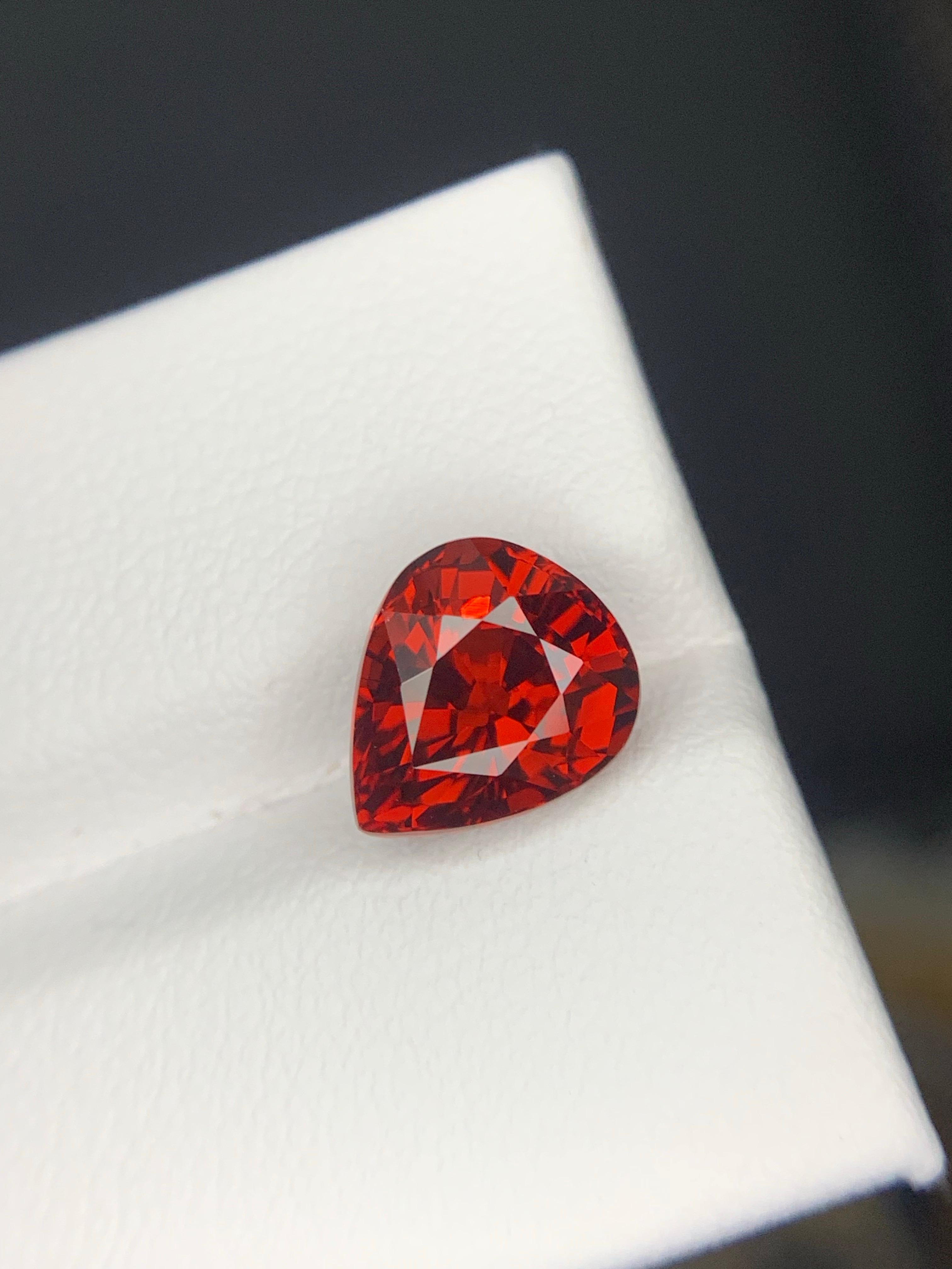 Women's or Men's AIG Certified 3.96 Carat Natural Loose Spessartite Garnet Pear Shape Gemstone For Sale