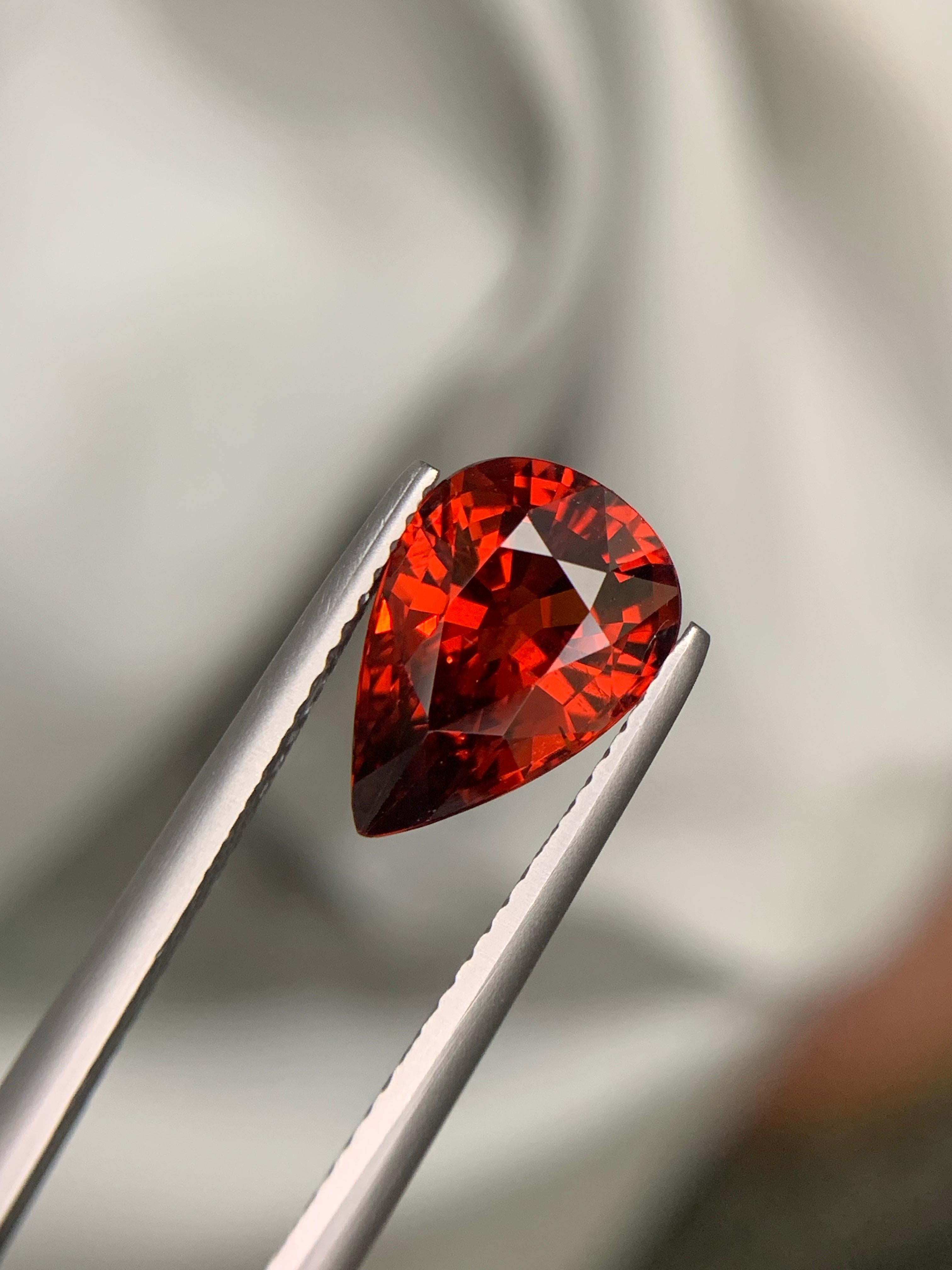 AIG zertifiziert 3.98 Karat natürlichen losen Spessartit Granat Birne Form Edelstein (Tropfenschliff) im Angebot