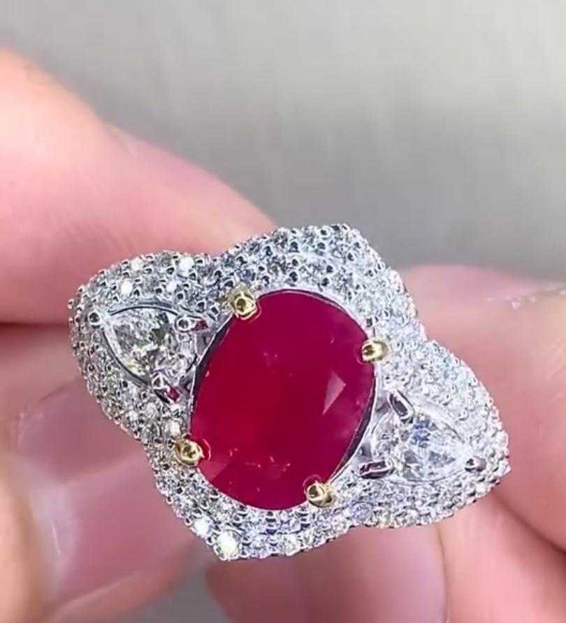 An exquisite Burma Ruby and Diamonds contemporary design.
Its elegant beauty is captivating, making it the perfect accessory to add a touch of sophistication to any outfit.
Immerse yourself in the luxurious beauty , exuding elegance and charm. The