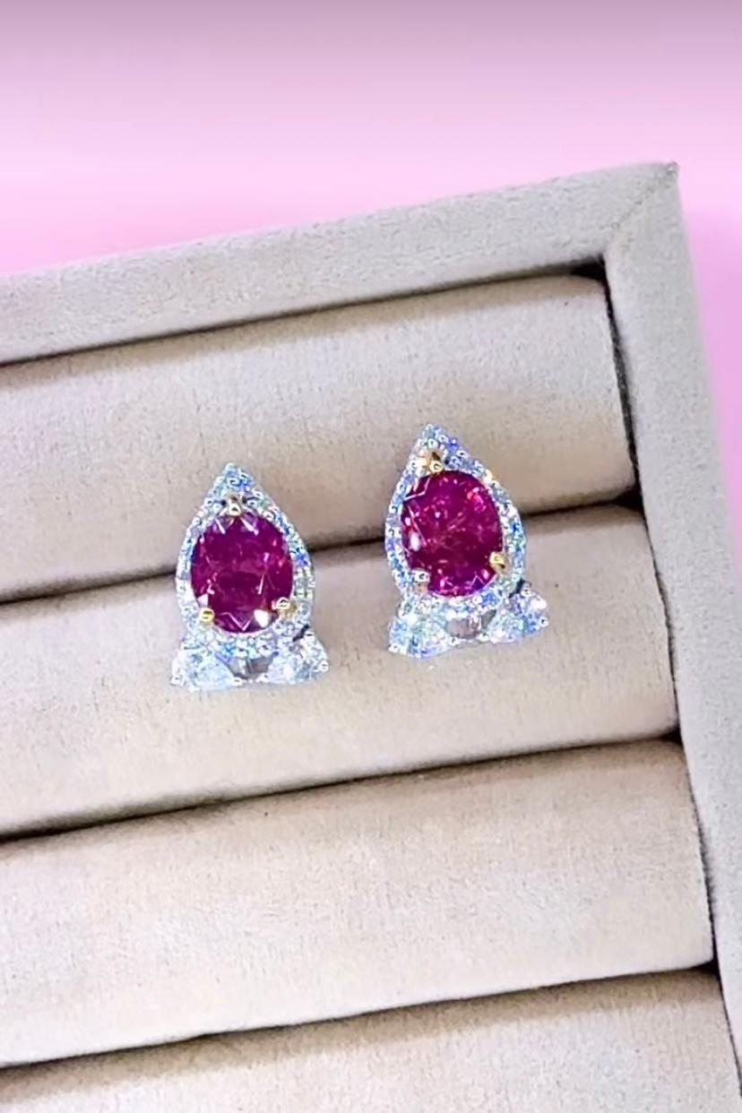 Orecchini in oro 18K con diamanti di tormalina rubellite certificati AIG da 4,00 carati In condizioni Nuovo in vendita a Massafra, IT